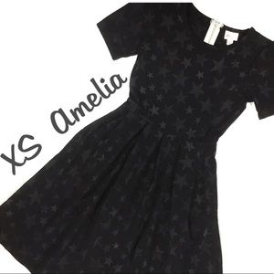 NWT LuLaRoe Amelia Dress Black Star with Pockets!